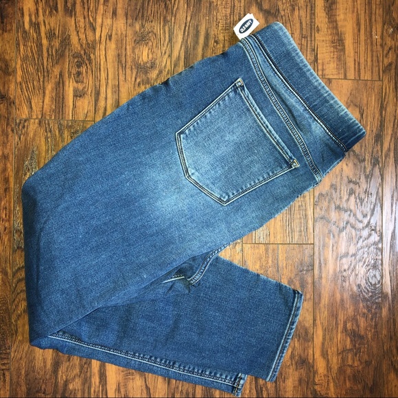 Old Navy Denim - **Petite Cut** Rockstar Jeggings